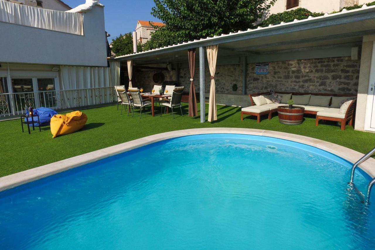Gustirna Vakantiehuis *